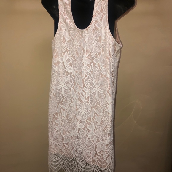 Alya floral lace overlay dress size small - Picture 9 of 10